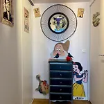 The Enchanted House דירה סאריס