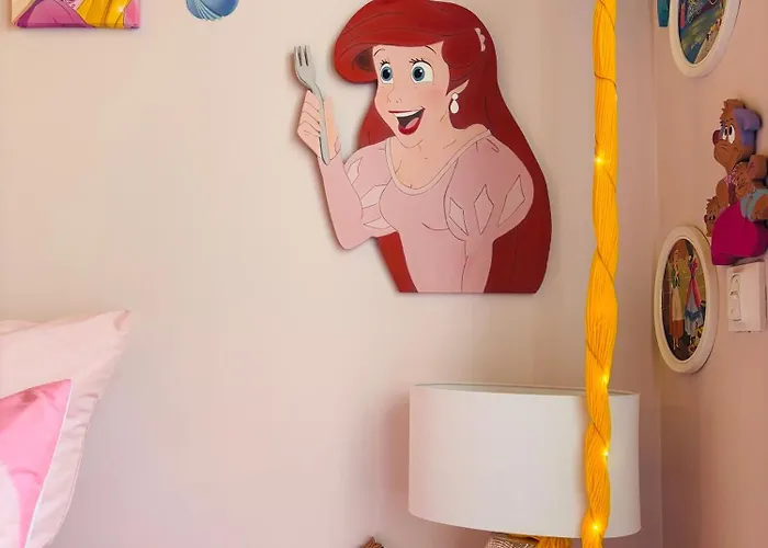 דירה The Enchanted House